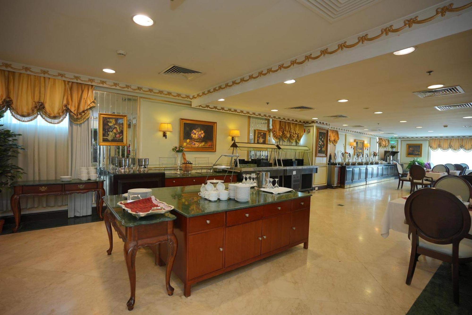 Habitat - Hotel Jeddah